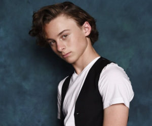 Wyatt Oleff- Bio, Age, Height, Net Worth, Girlfriend, Dating