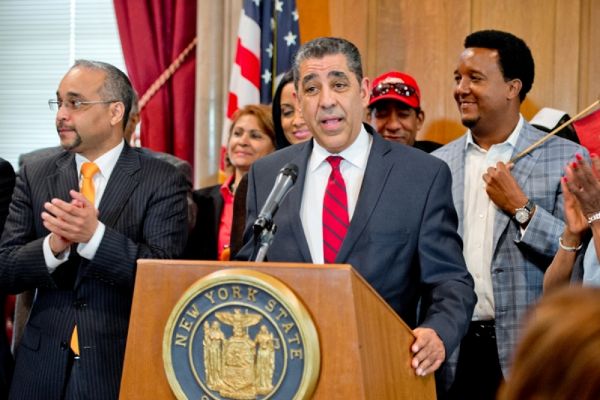 Adriano Espaillat