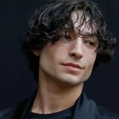 Ezra Miller Workout Routine and Diet Plan | Height and Weight